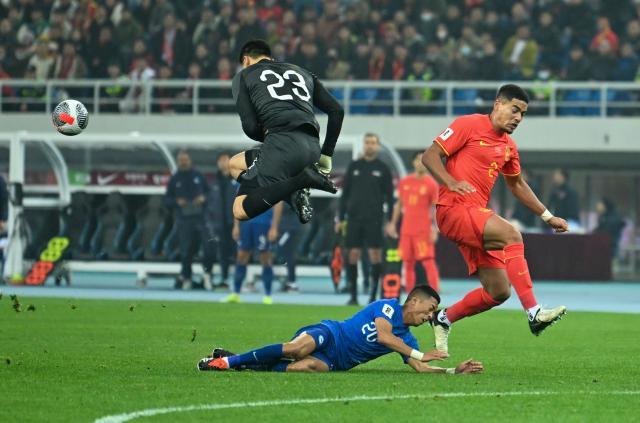 500万网彩票直播-王大雷高准翼锁定主力位置 高天意单后腰独木难支